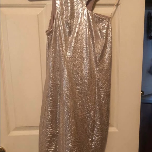 GUESS-Elegant GoldTextured Dress - Picture 4 of 5